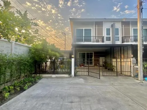 For Sale Townhouse/Townhome  , Supalai Bella Outer Ring Road - Ramindra , Bang Chan , Khlong Sam Wa , Bangkok , CX-107193