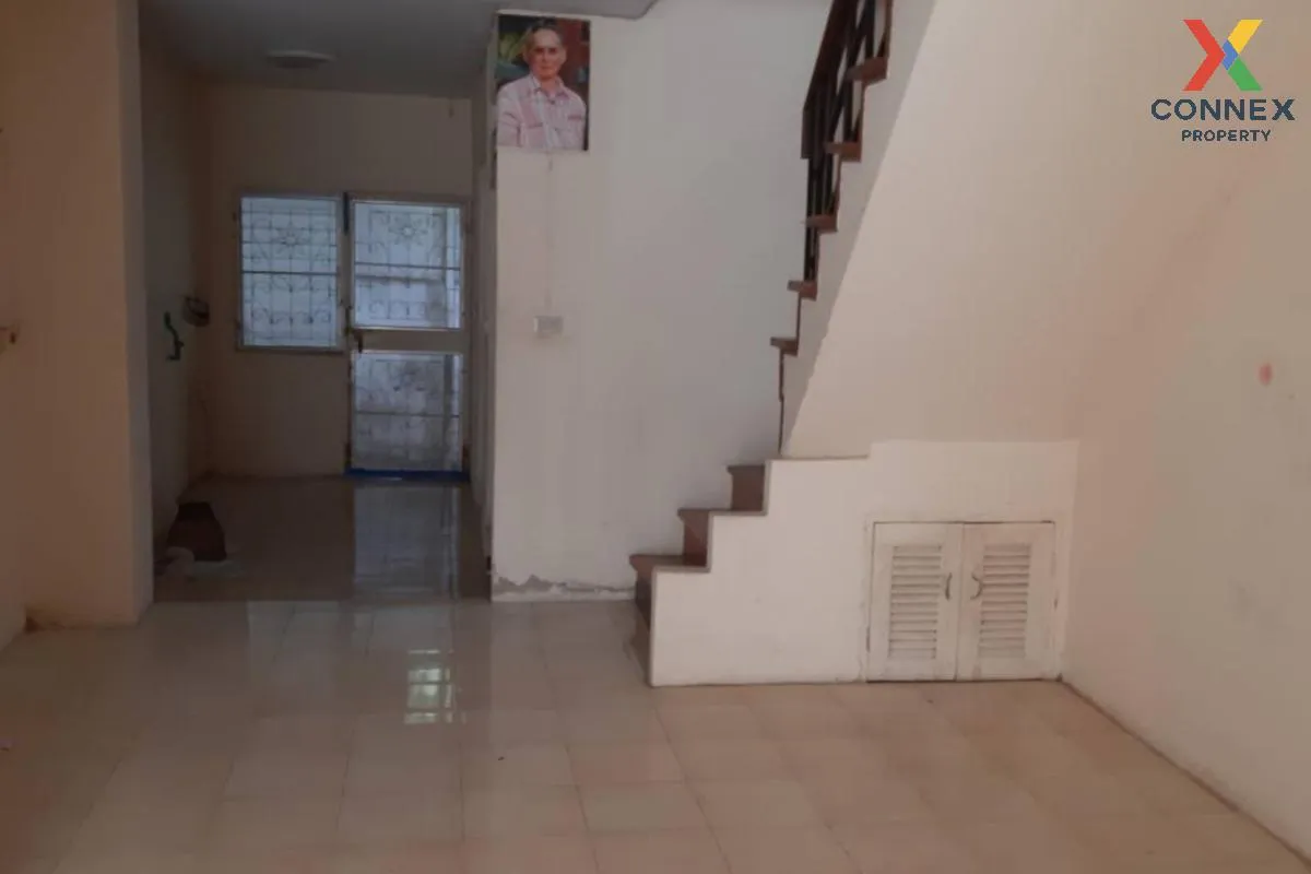 For Sale Townhouse/Townhome  , Baan Roumtangfun , Khu Khot , Lam  2