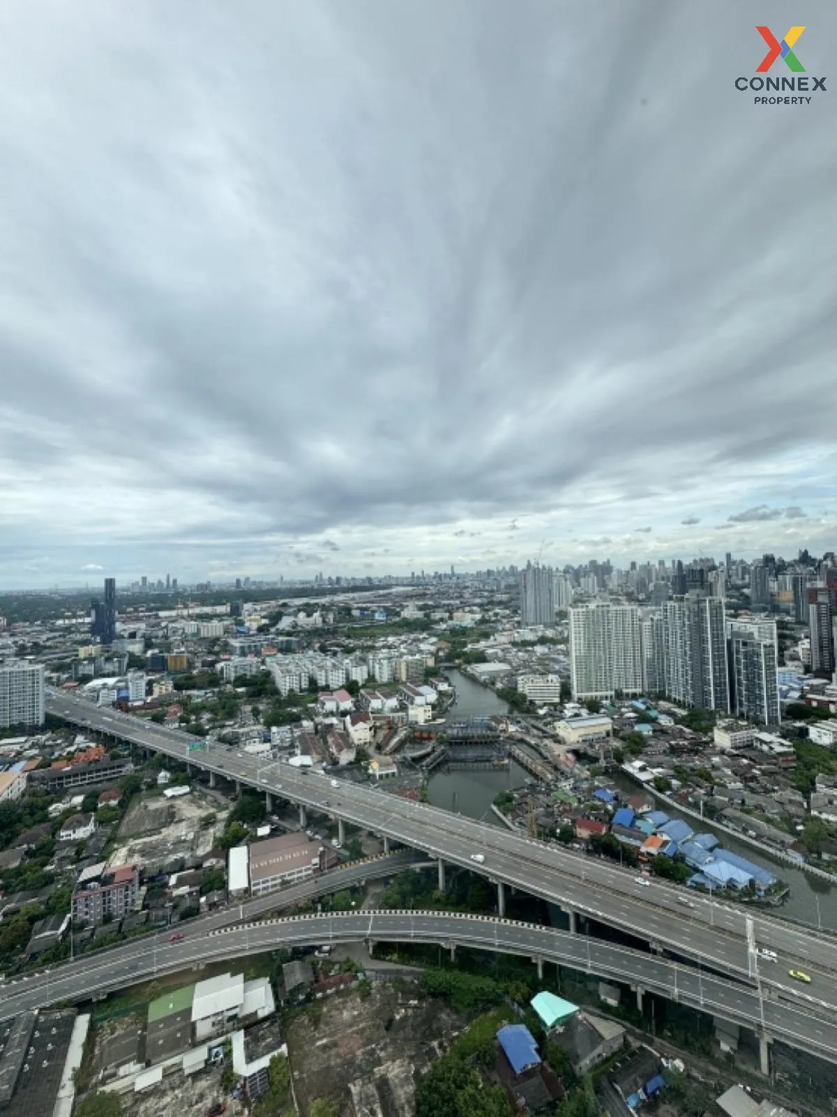 ขายคอนโด  ไซมิส สุขุมวิท 48 ดูเพล็กซ์ BTS-อ่อนนุช พระโขนง เขต คลอ