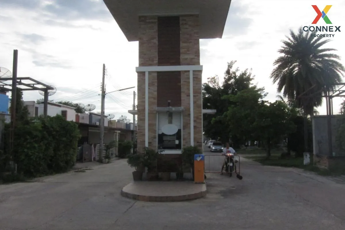 For Sale Townhouse/Townhome  , Grand Central Park 3 , Ban Bueng , 4