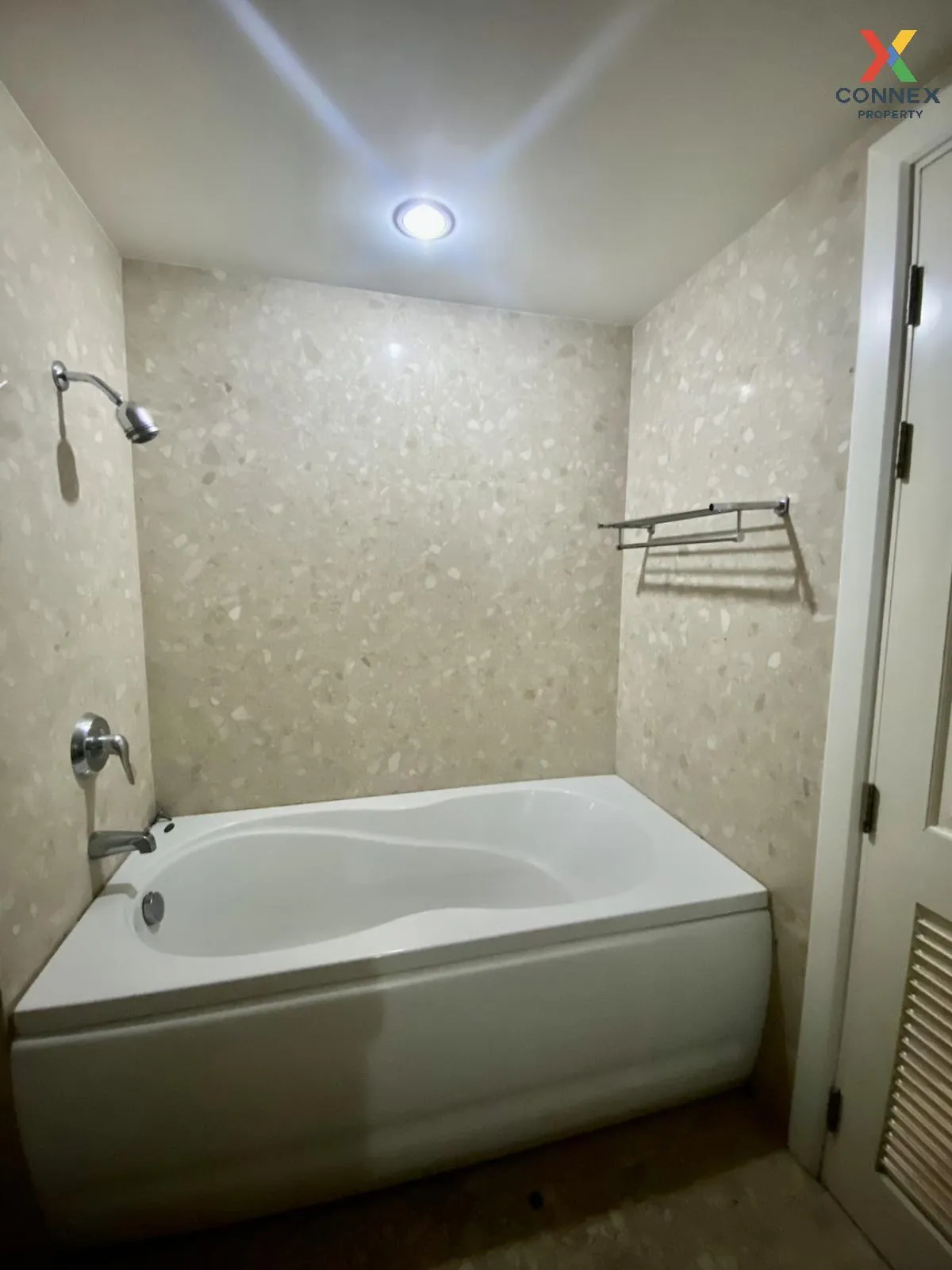 For Rent Condo , Wattana Suite , MRT-Sukhumvit , Khlong Toei Nuea