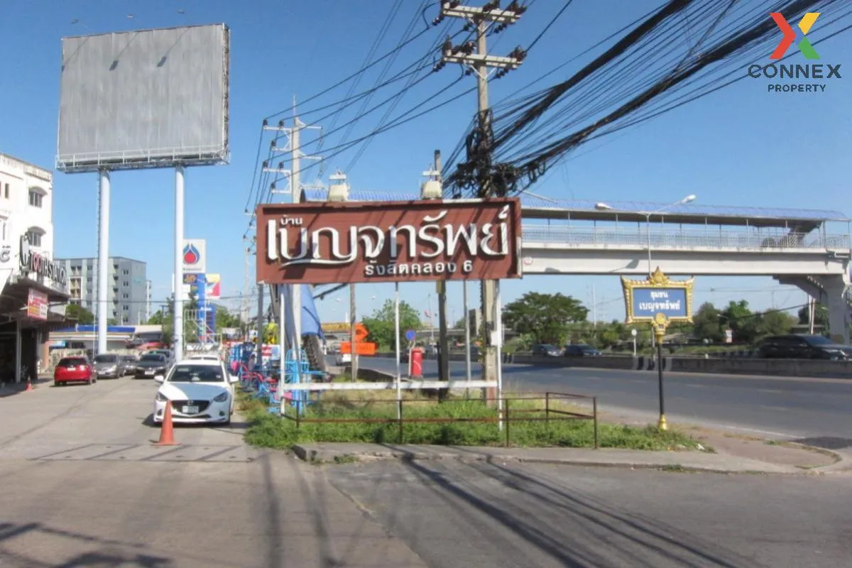 For Sale Townhouse/Townhome  , Baan Benjasub Rangsit - Klong 6 , 