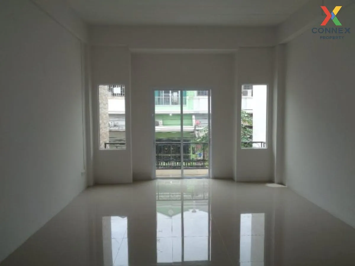 For Sale  Commercial building, Udon Thani , Mak Khaeng , Mueang U 3