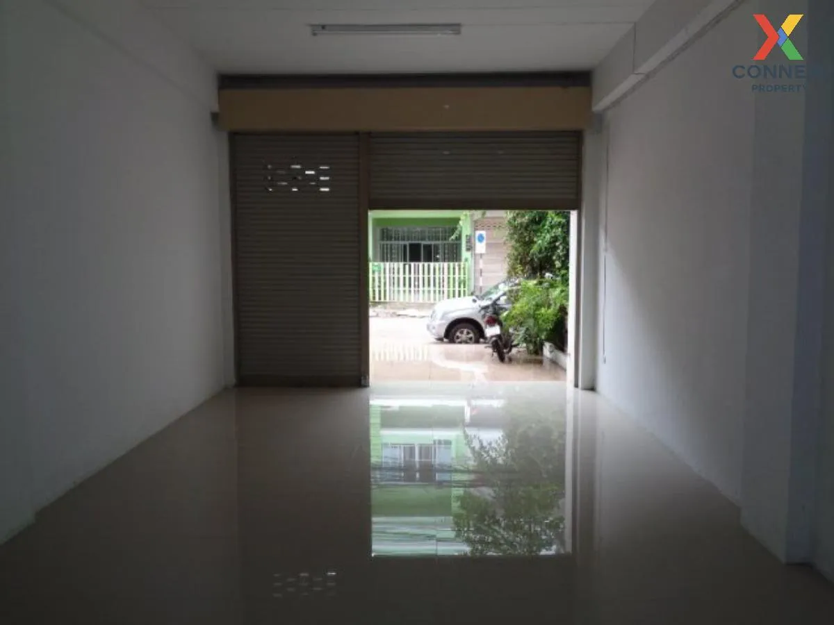 For Sale  Commercial building, Udon Thani , Mak Khaeng , Mueang U