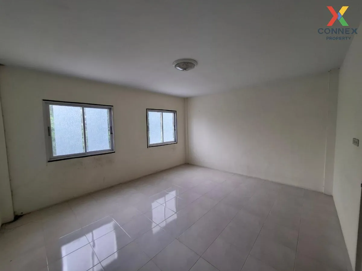 ขายทาวน์เฮ้าส์/ทาวน์โฮม  บ้านไทยวิลล่า บึง ศรีราชา ชลบุรี CX-1074 ขายทาวน์เฮ้าส์/ทาวน์โฮม  บ้านไทยวิลล่า บึง ศรีราชา ชลบุรี CX-1074