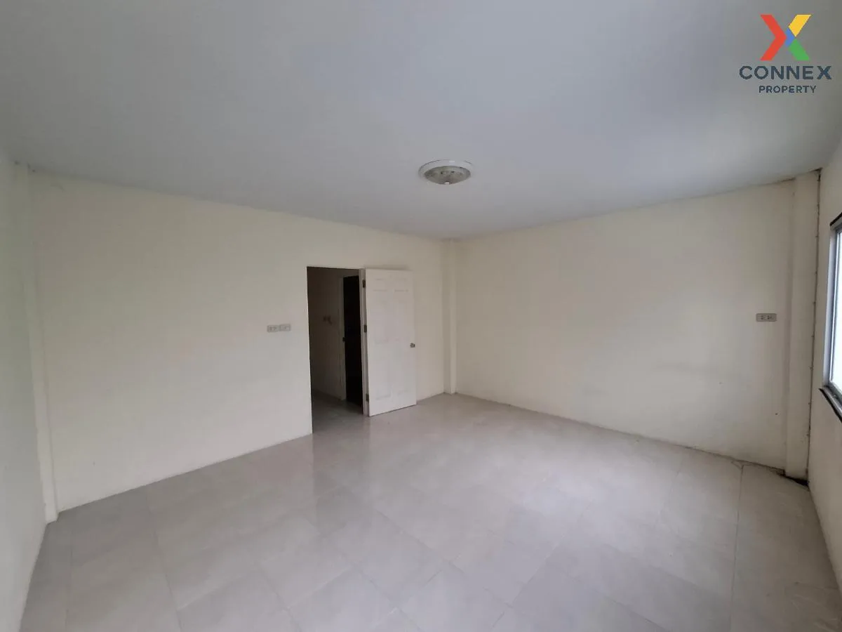 ขายทาวน์เฮ้าส์/ทาวน์โฮม  บ้านไทยวิลล่า บึง ศรีราชา ชลบุรี CX-1074 ขายทาวน์เฮ้าส์/ทาวน์โฮม  บ้านไทยวิลล่า บึง ศรีราชา ชลบุรี CX-1074