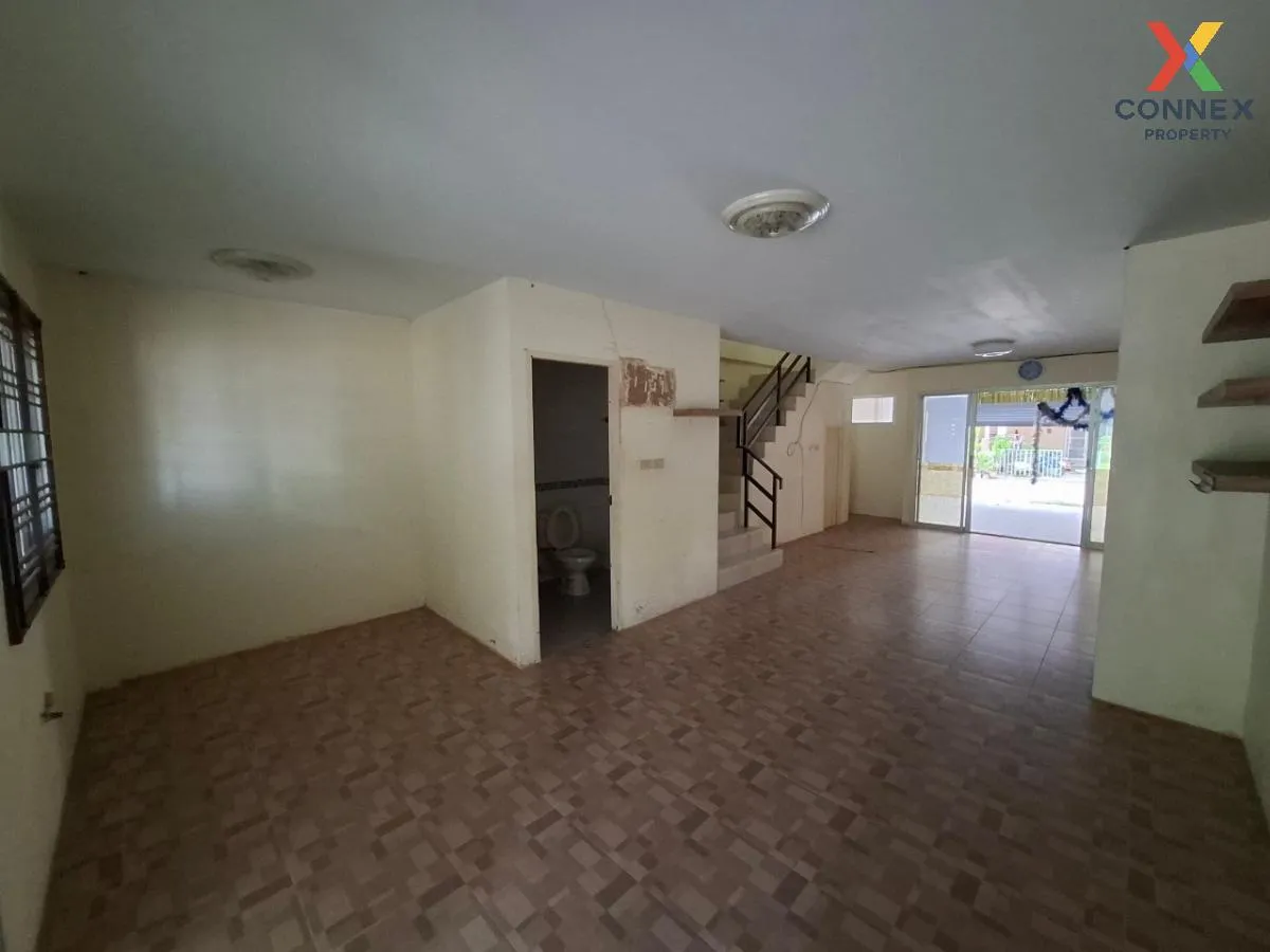 ขายทาวน์เฮ้าส์/ทาวน์โฮม  บ้านไทยวิลล่า บึง ศรีราชา ชลบุรี CX-1074 ขายทาวน์เฮ้าส์/ทาวน์โฮม  บ้านไทยวิลล่า บึง ศรีราชา ชลบุรี CX-1074 4