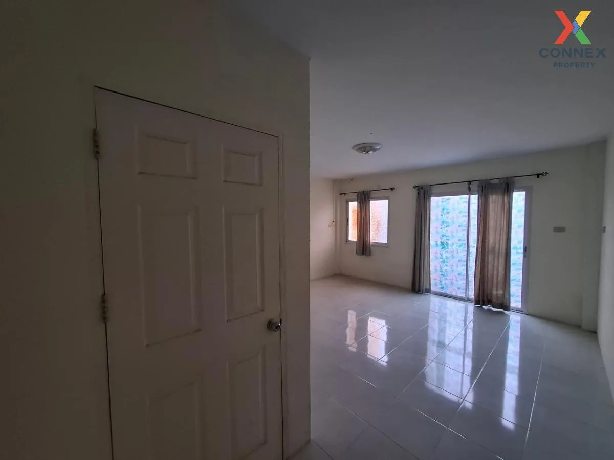 ขายทาวน์เฮ้าส์/ทาวน์โฮม  บ้านไทยวิลล่า บึง ศรีราชา ชลบุรี CX-1074 ขายทาวน์เฮ้าส์/ทาวน์โฮม  บ้านไทยวิลล่า บึง ศรีราชา ชลบุรี CX-1074