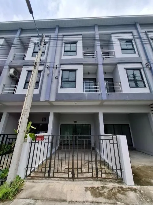 For Sale Townhouse/Townhome  , The Next Biztown Sriracha , Bueng , Si Racha , Chon Buri , CX-107468 For Sale Townhouse/Townhome  , The Next Biztown Sriracha , Bueng , Si Racha , Chon Buri , CX-107468