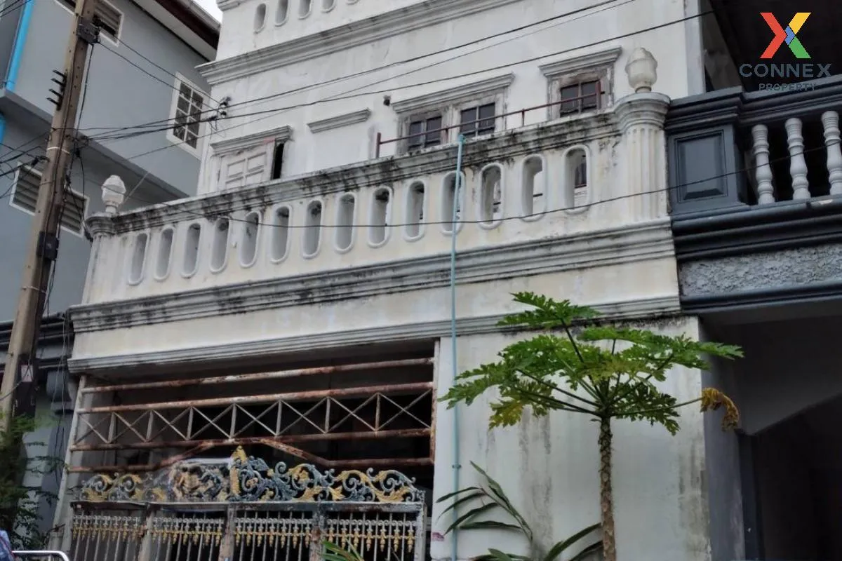 For Sale Townhouse/Townhome  , Baan Porn Romyen Villa , BTS-Khu K 1