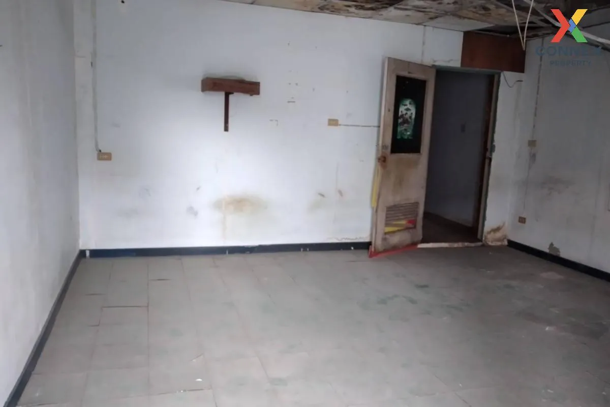 For Sale Townhouse/Townhome  , Baan Porn Romyen Villa , BTS-Khu K 4