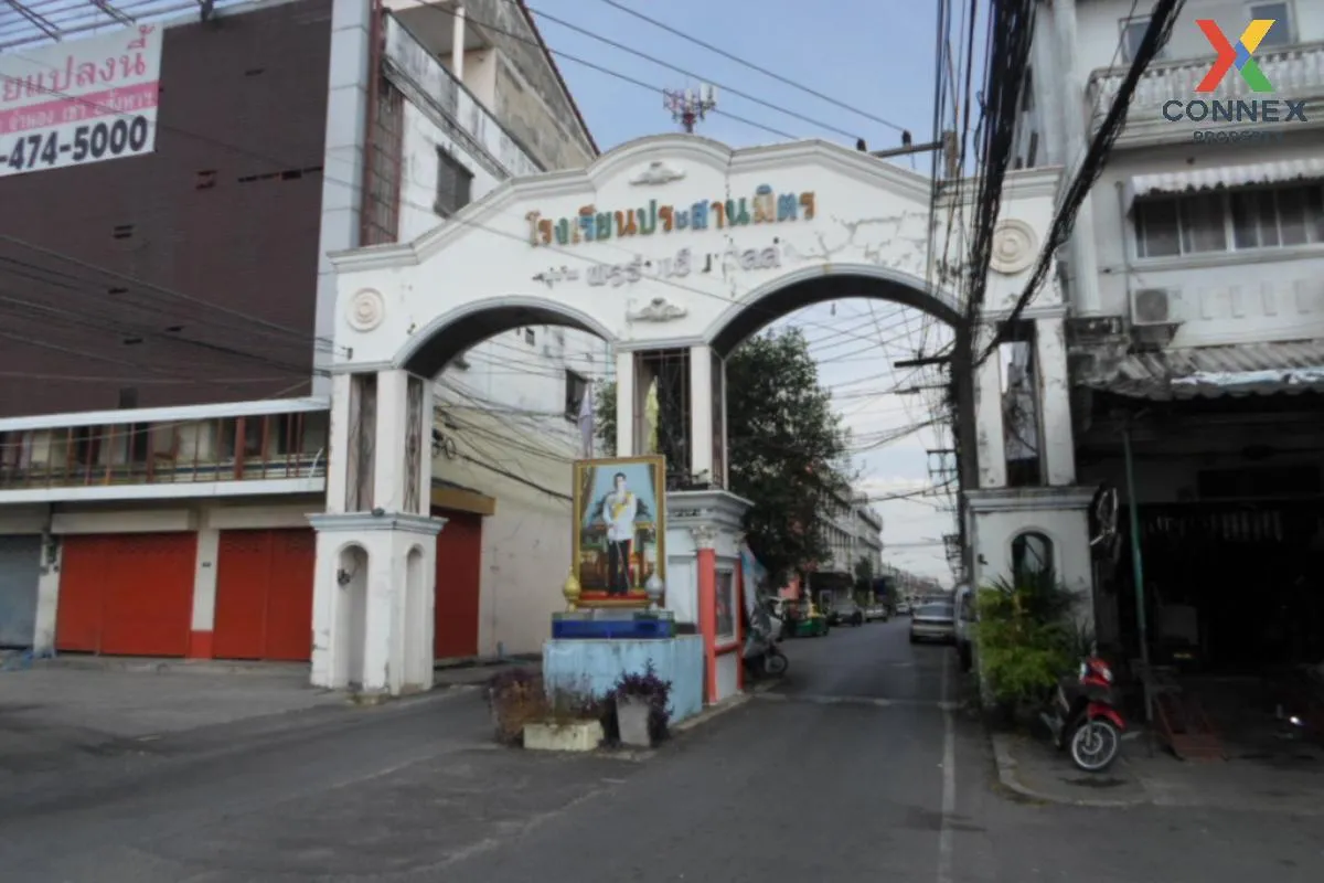 For Sale Townhouse/Townhome  , Baan Porn Romyen Villa , BTS-Khu K