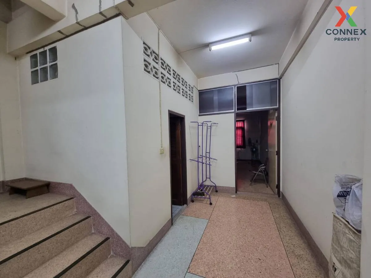 เช่าอาคารพาณิชย์ 5 ชั้นครึ่ง ซอย เพชรเกษม 50/4 บางหว้า เขต ภาษีเจ