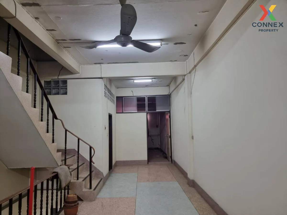 เช่าอาคารพาณิชย์ 5 ชั้นครึ่ง ซอย เพชรเกษม 50/4 บางหว้า เขต ภาษีเจ