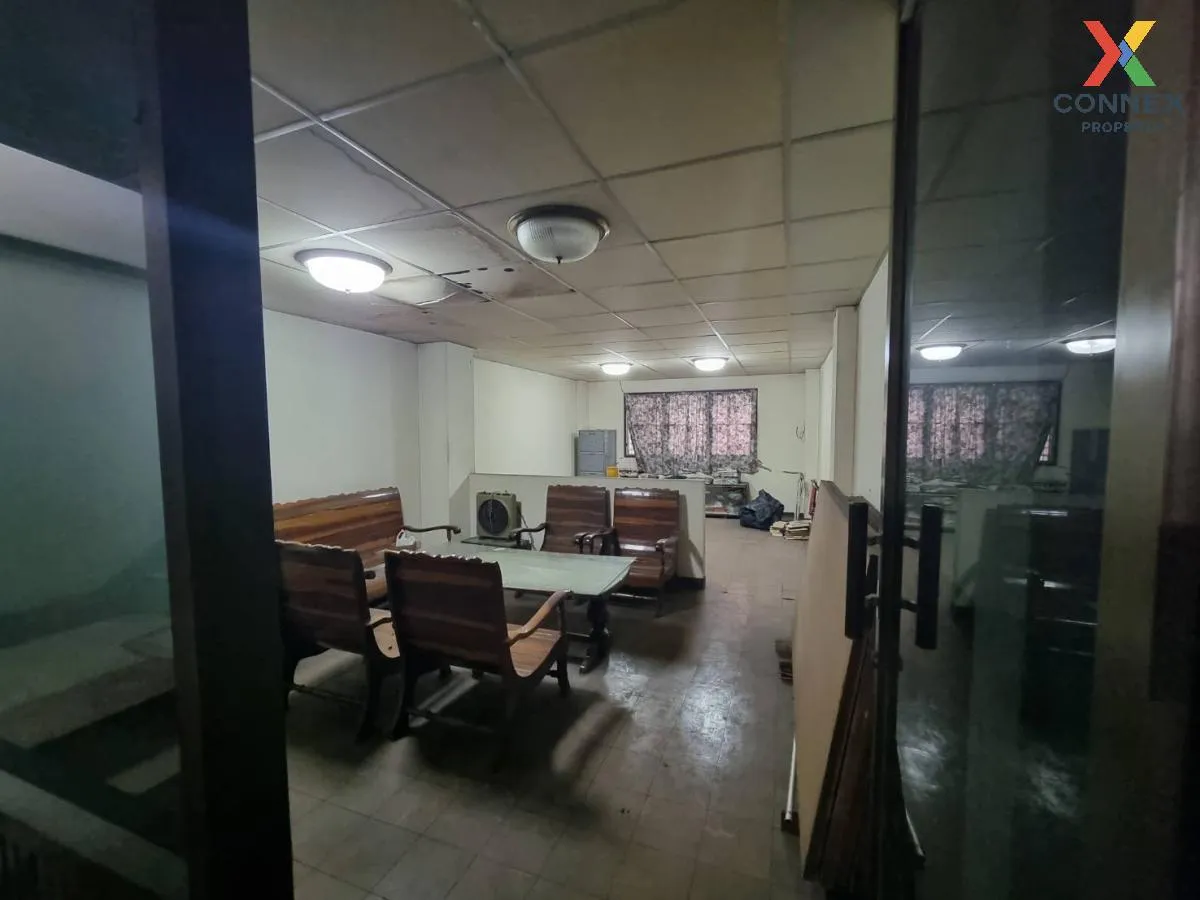 เช่าอาคารพาณิชย์ 5 ชั้นครึ่ง ซอย เพชรเกษม 50/4 บางหว้า เขต ภาษีเจ