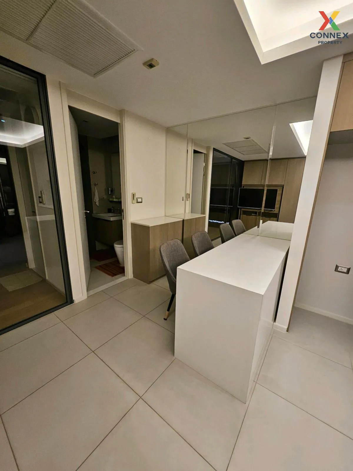 For Sale Condo , CIRCLE SUKHUMVIT 31 , BTS-Asok , Khlong Tan Nuea 3