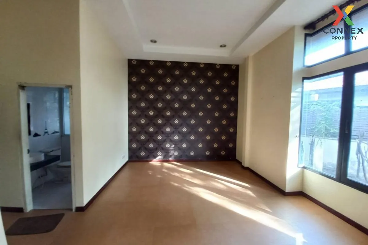 For Sale House , Waraphon Rangsit - Pathum Thani , Bang Phut , Mu