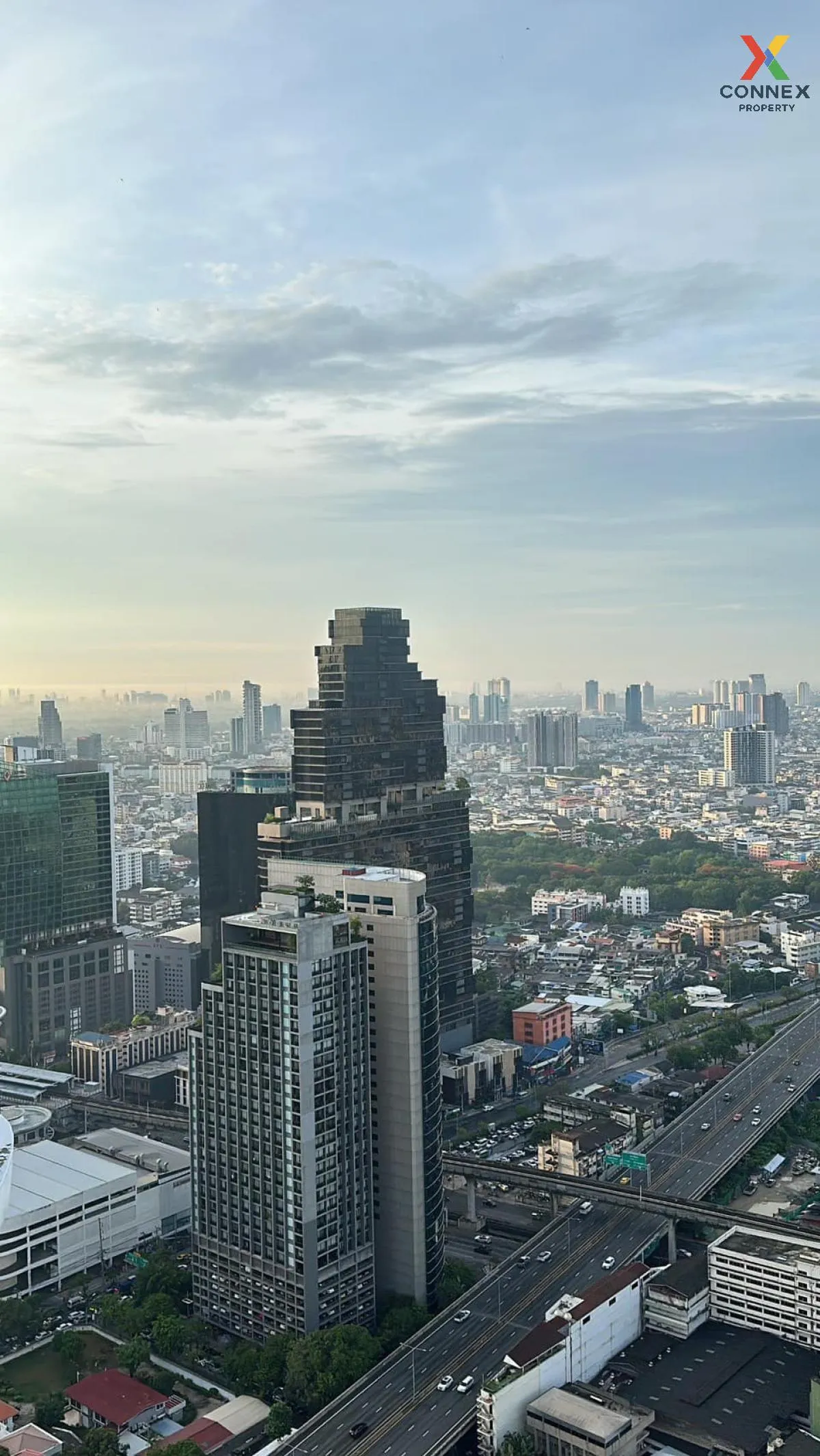 For Rent Condo , State Tower , BTS-Saphan Taksin , Silom , Bang R