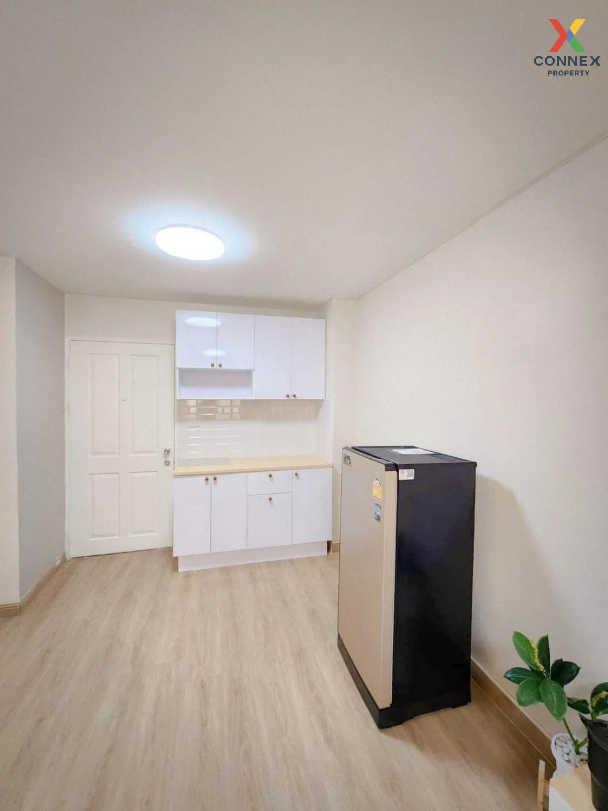 เช่าคอนโด  เดอะ พาร์คแลนด์ บางนา MRT-ศรีเอี่ยม (สายสีเหลือง) บางน