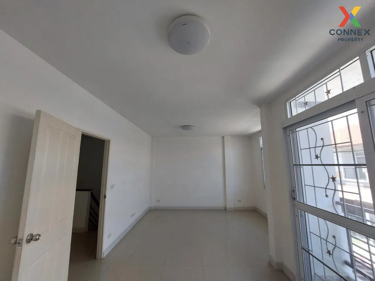 ขายทาวน์เฮ้าส์/ทาวน์โฮม  ทรัพย์รุ่งเรือง ซิตี้ 2 บ้านเก่า พานทอง 