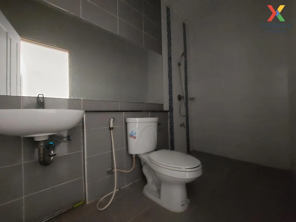 ขายทาวน์เฮ้าส์/ทาวน์โฮม  ทรัพย์รุ่งเรือง ซิตี้ 2 บ้านเก่า พานทอง 