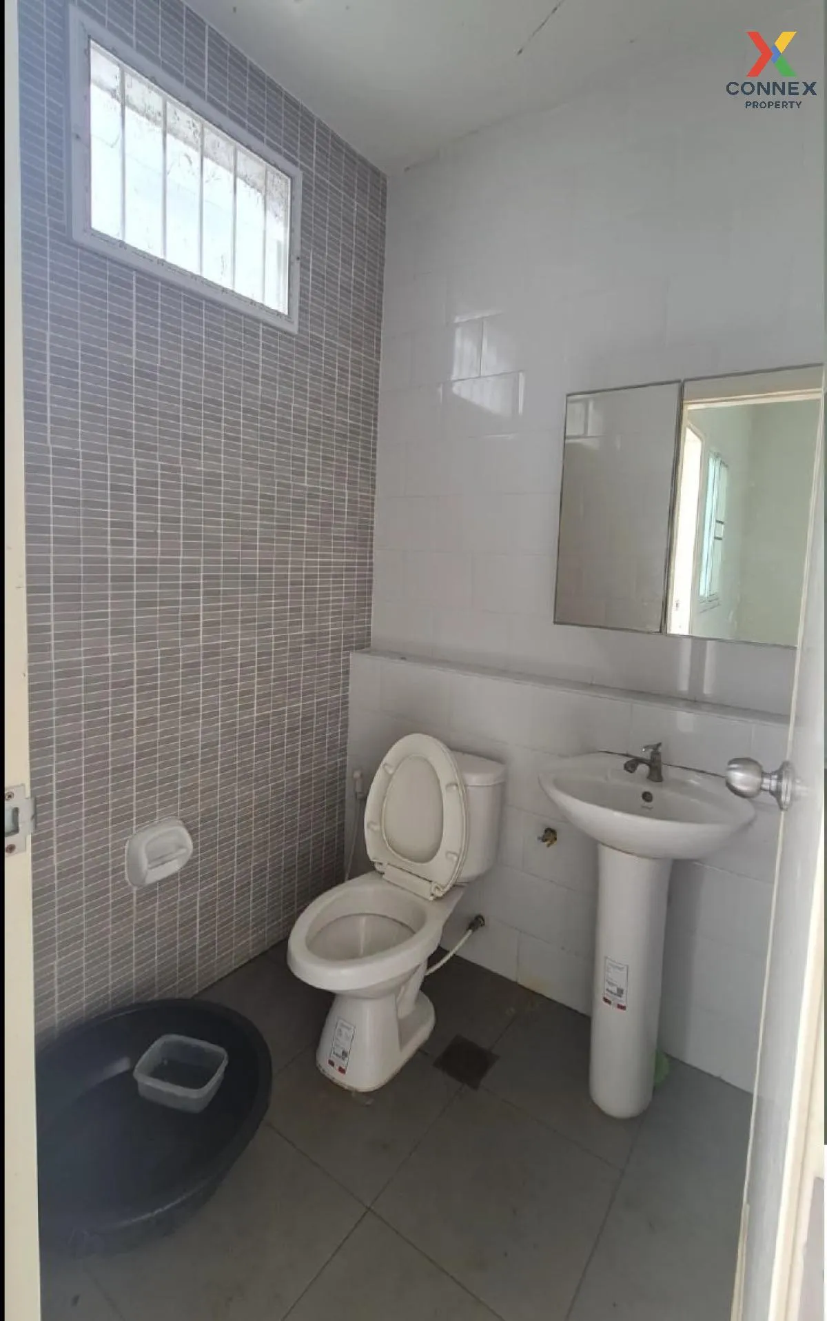 ขายทาวน์เฮ้าส์/ทาวน์โฮม  โกลเด้นแลนด์ ดีไลท์ อมตะ - อีสเทิร์น มาบ