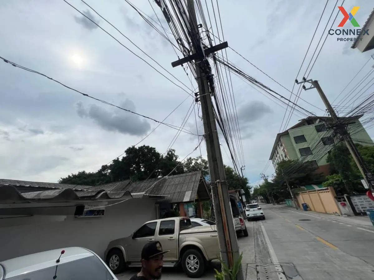 For Sale Land for sale in Lat Phrao zone , Wang Thong Lang , Lat  2