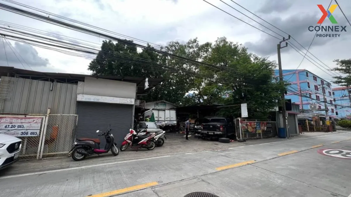 For Sale Land for sale in Lat Phrao zone , Wang Thong Lang , Lat  4