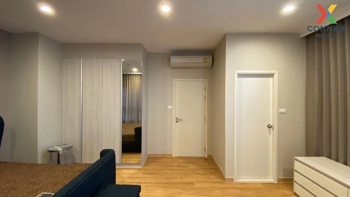 For Sale Condo , The Zea Sriracha , nice view , high floor , corn