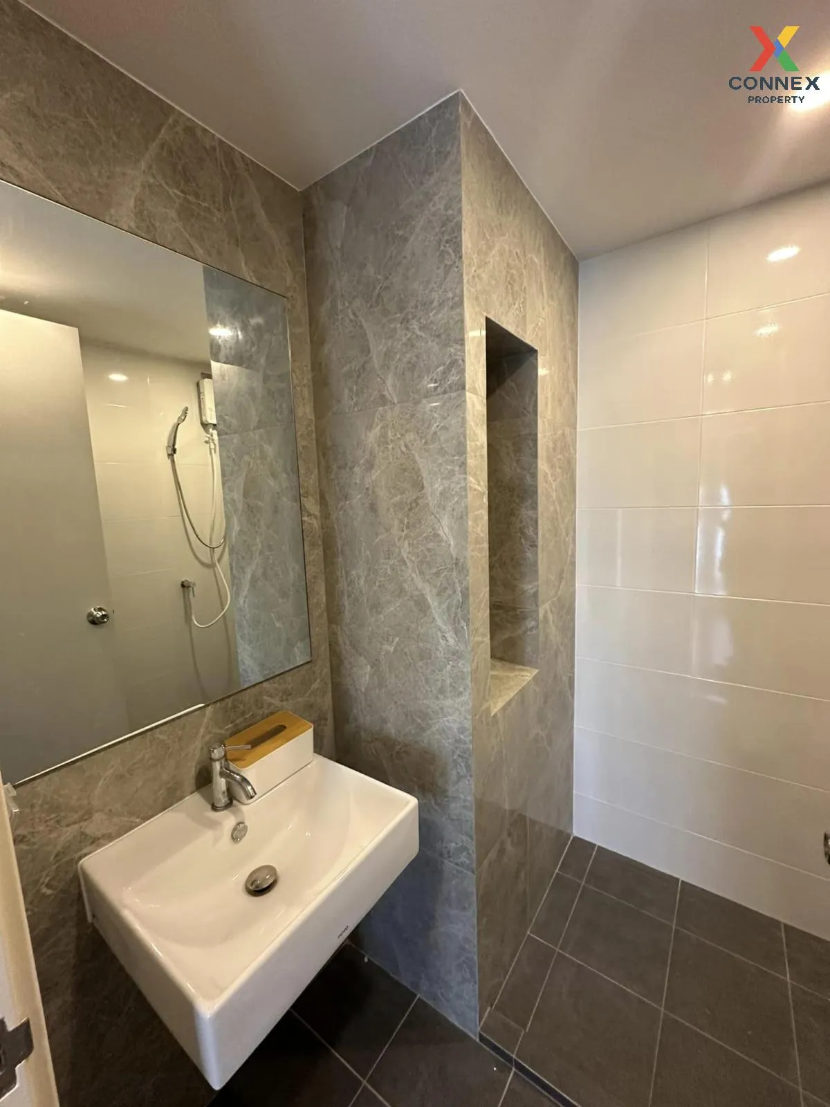 For Rent Condo , THE ORIGIN Sukhumvit - Sailuat E22 Station , BTS