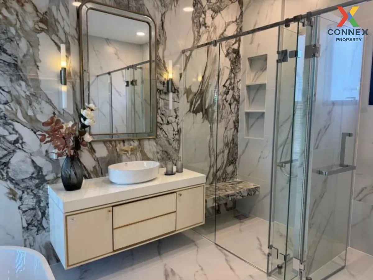 For Sale House , Nantawan Rama 9-New Krungthepkreetha , Saphan Su