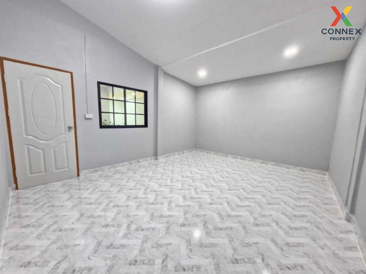 For Sale House , Phet Anan Village , newly renovated , Khanna Yao