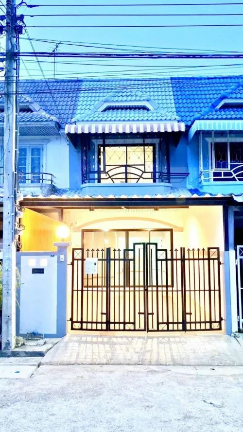 ขายทาวน์เฮ้าส์/ทาวน์โฮม  บ้านมนวดี พาร์ค รีโนเวทใหม่ MRT-คลองบางไผ่ บางรักพัฒนา บางบัวทอง นนทบุรี CX-107791