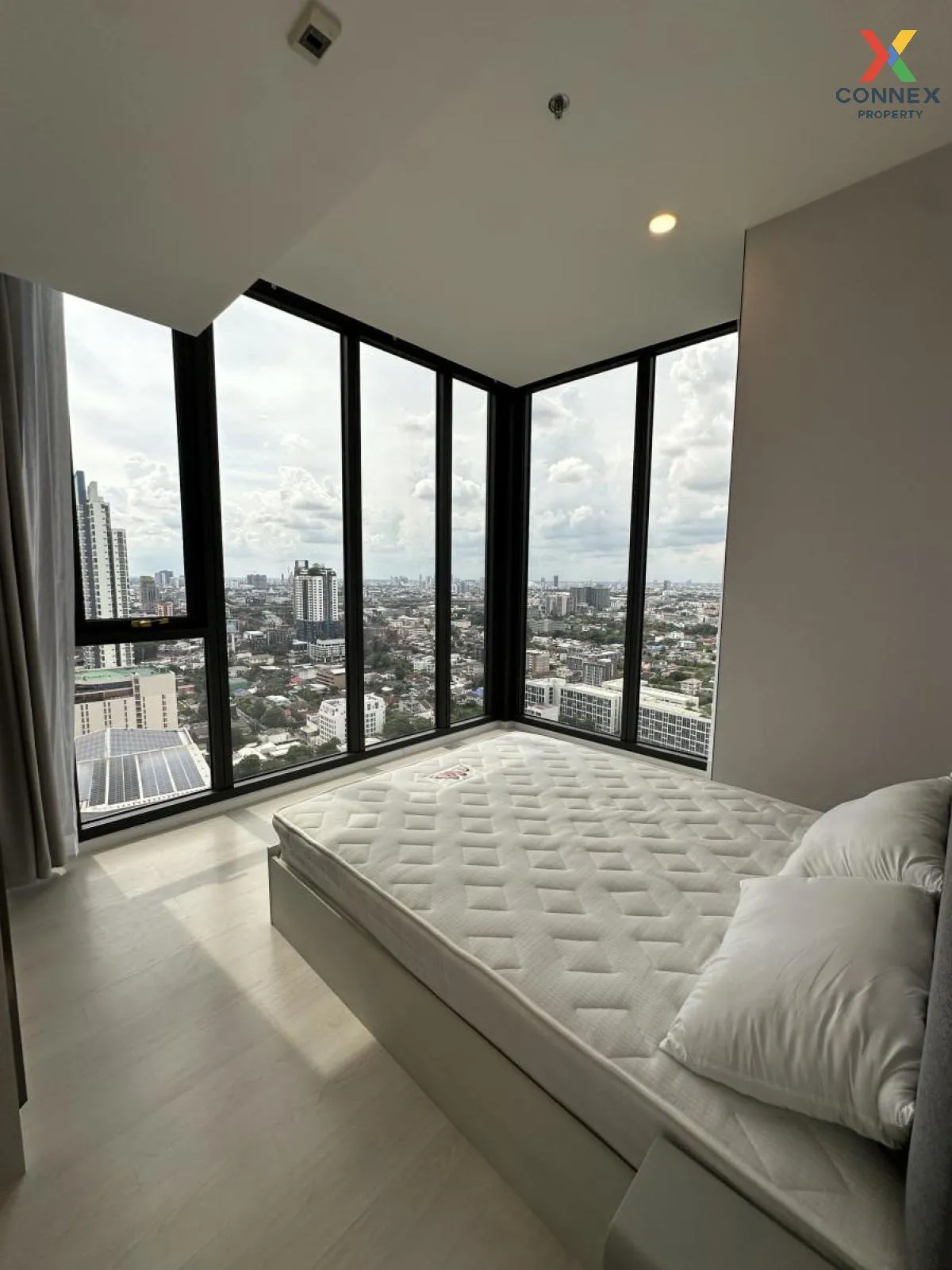 For Rent Condo , Mazarine Ratchayothin , high floor , BTS-Ratchay