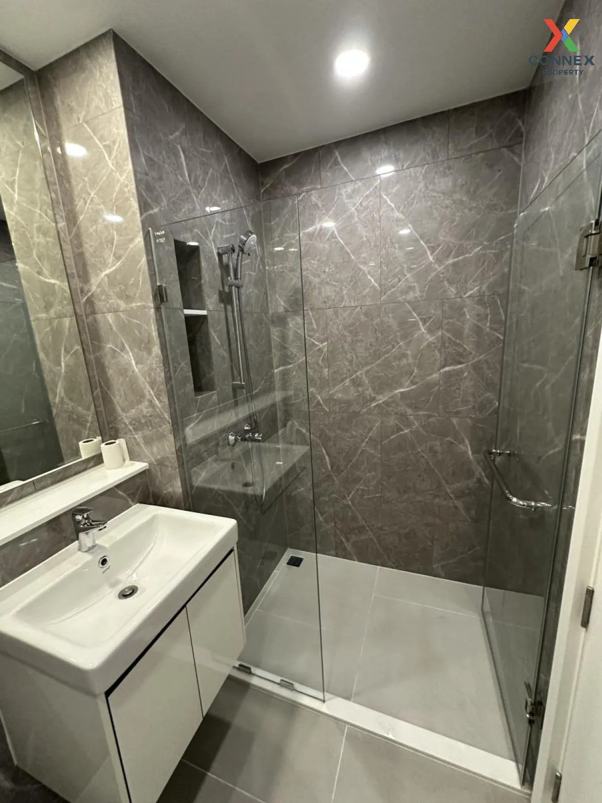 For Rent Condo , Mazarine Ratchayothin , high floor , BTS-Ratchay