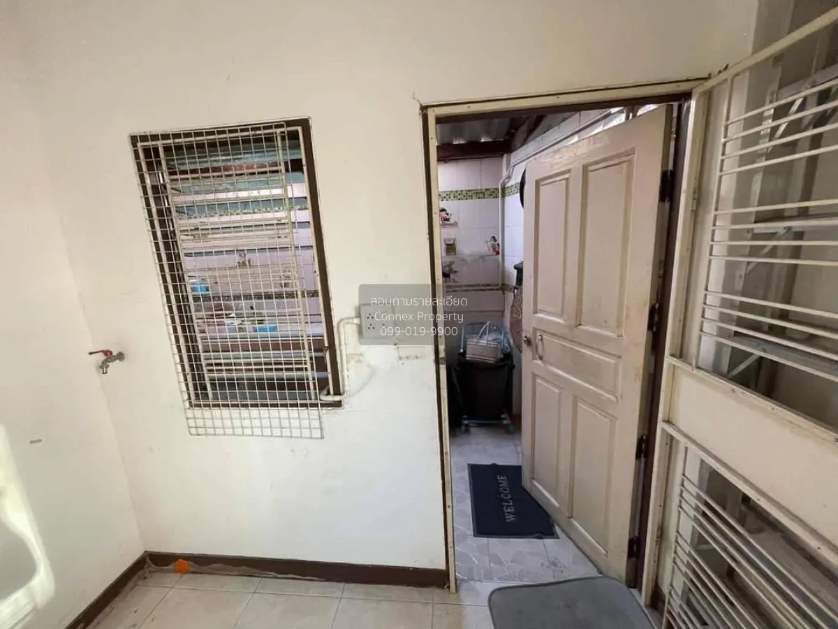 For Sale Townhouse/Townhome  , Noble Classic Laem Chabang , corne