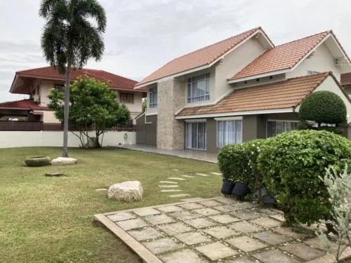 เช่าบ้าน  บ้านเมืองเอก 2 หลักหก เมืองปทุมธานี ปทุมธานี CX-107962