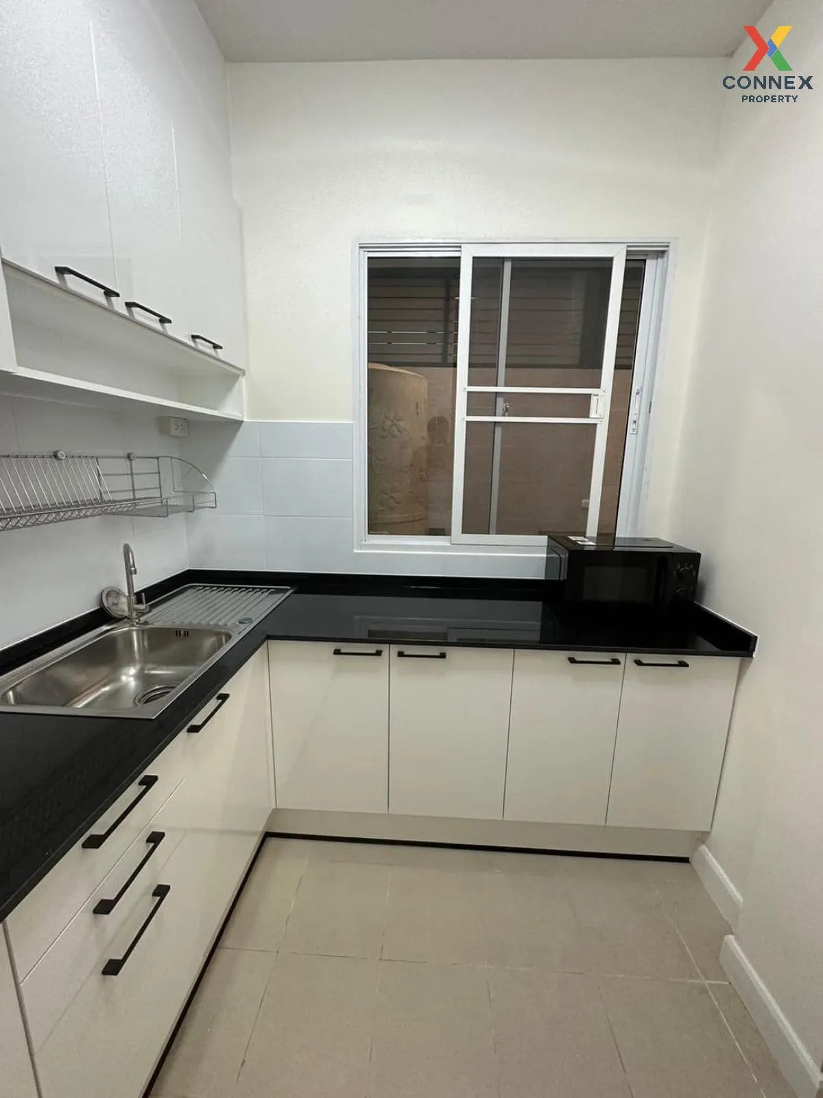 เช่าทาวน์เฮ้าส์/ทาวน์โฮม  บ้านกลางเมือง สาทร - ตากสิน 2 บางค้อ เข 4