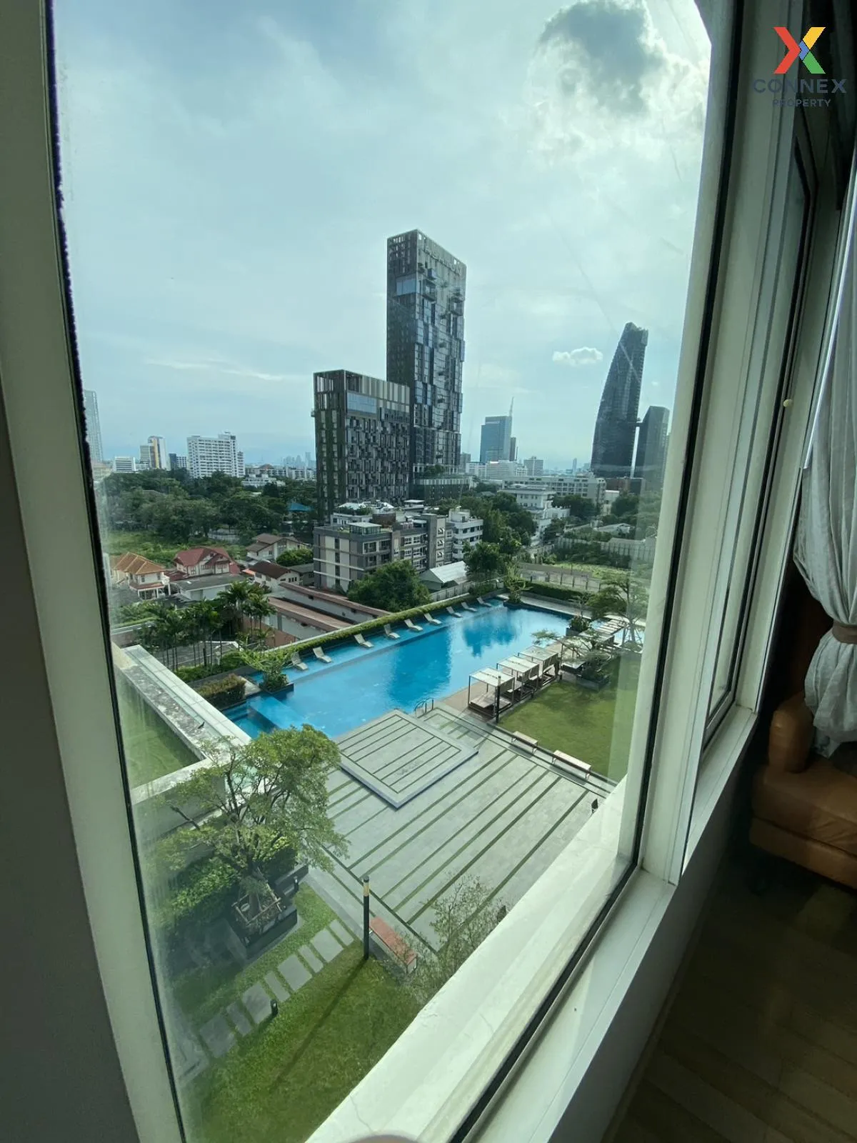 For Sale Condo , Siri at Sukhumvit , corner unit , BTS-Thong Lo ,