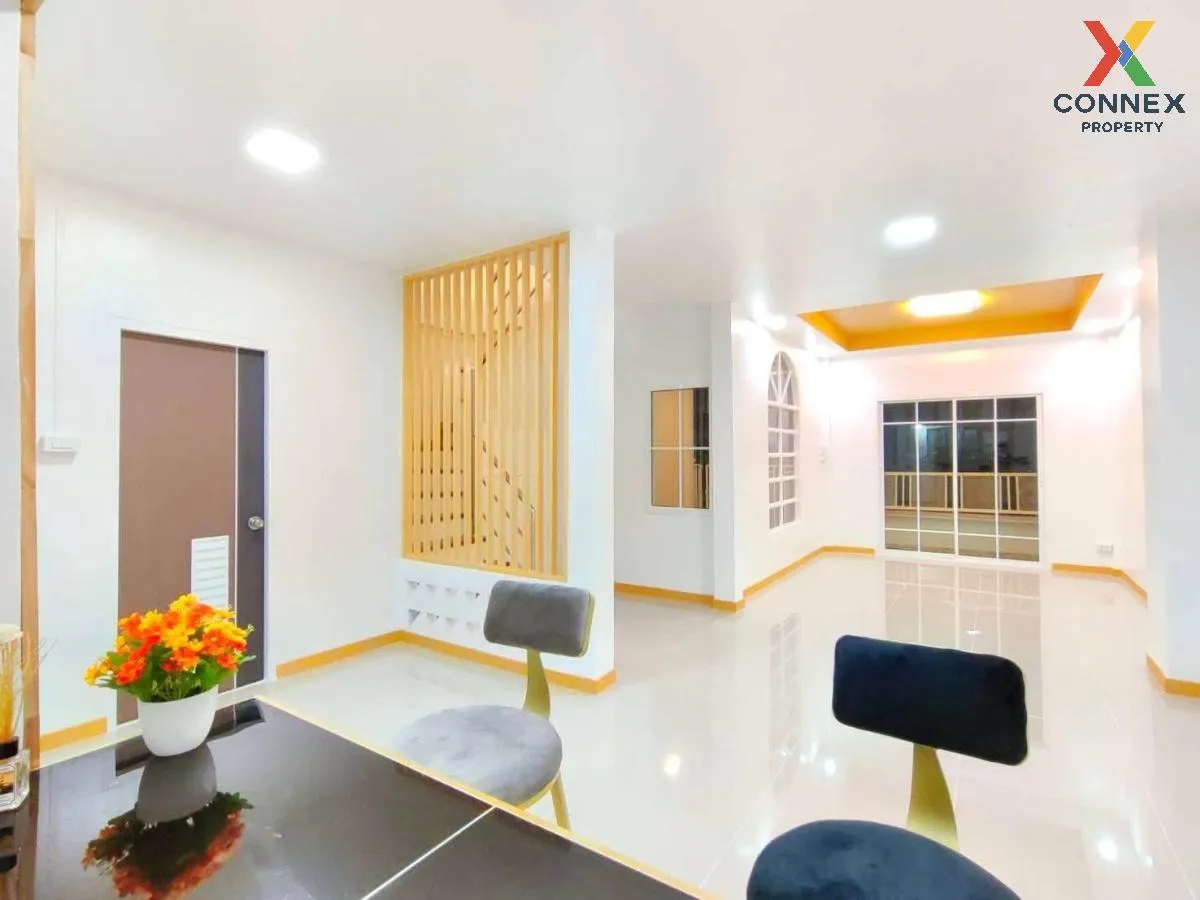 For Sale Townhouse/Townhome  , Nuttakarn Phetkasem 112 , newly re For Sale Townhouse/Townhome  , Nuttakarn Phetkasem 112 , newly re