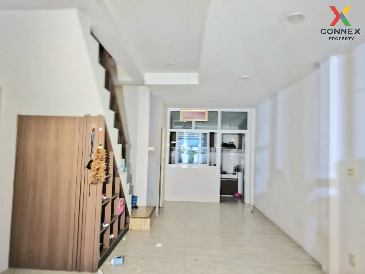 ขายทาวน์เฮ้าส์/ทาวน์โฮม  เดอะ เดคโค่ 3 หนองน้ำเย็น เนินพระ เมืองร