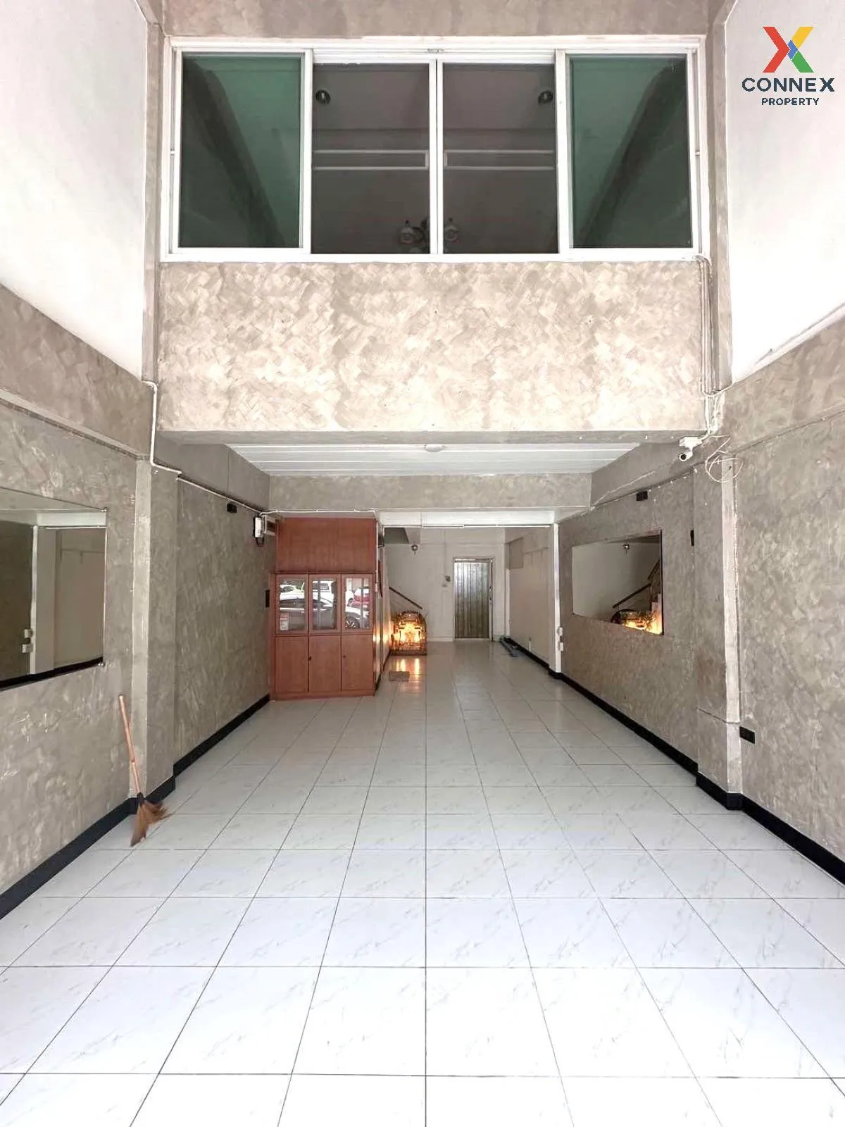 For Sale Commercial Building , Sai 4 Square , Krathum Lom , Sam P 1