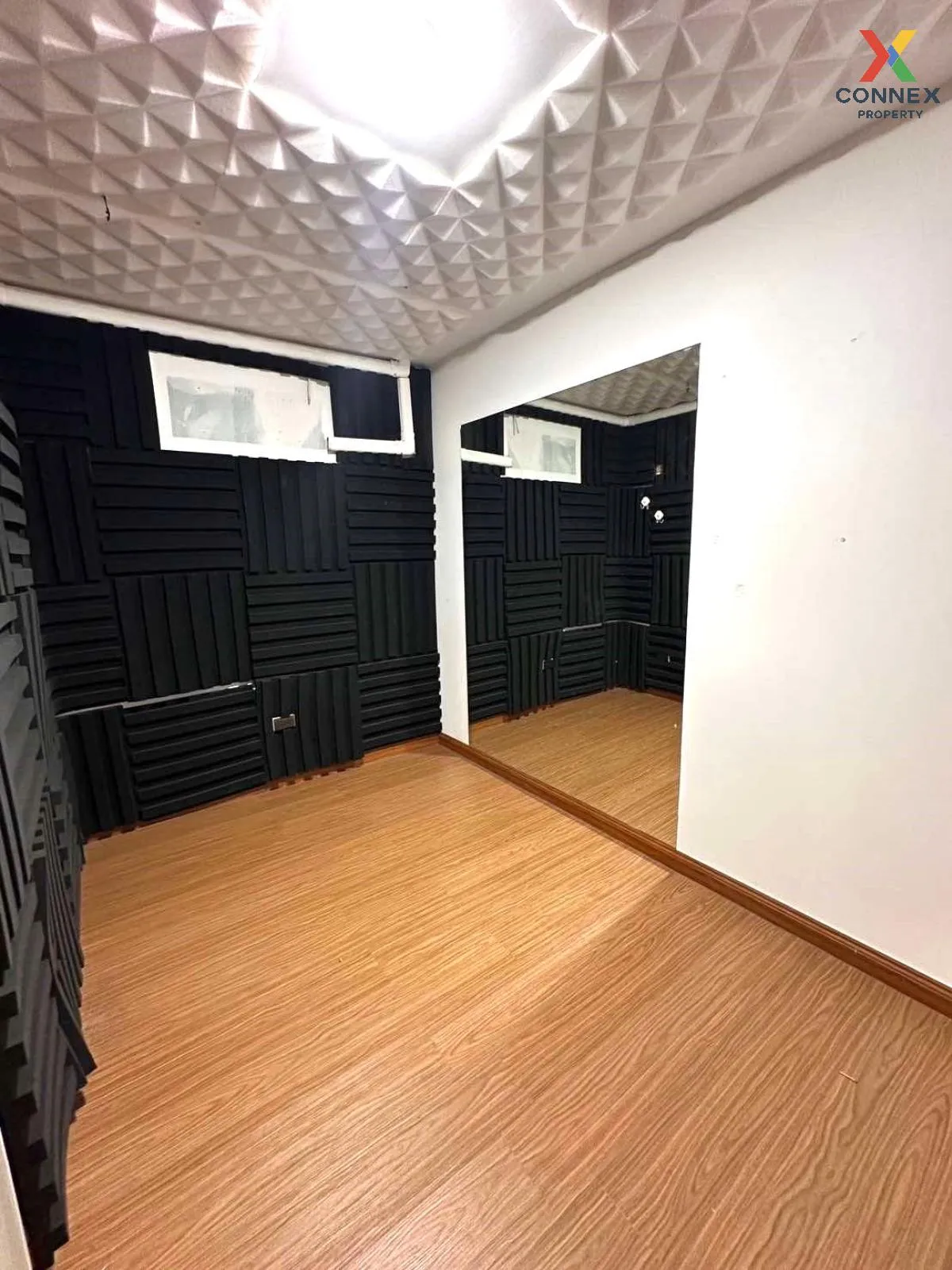 For Sale Commercial Building , Sai 4 Square , Krathum Lom , Sam P