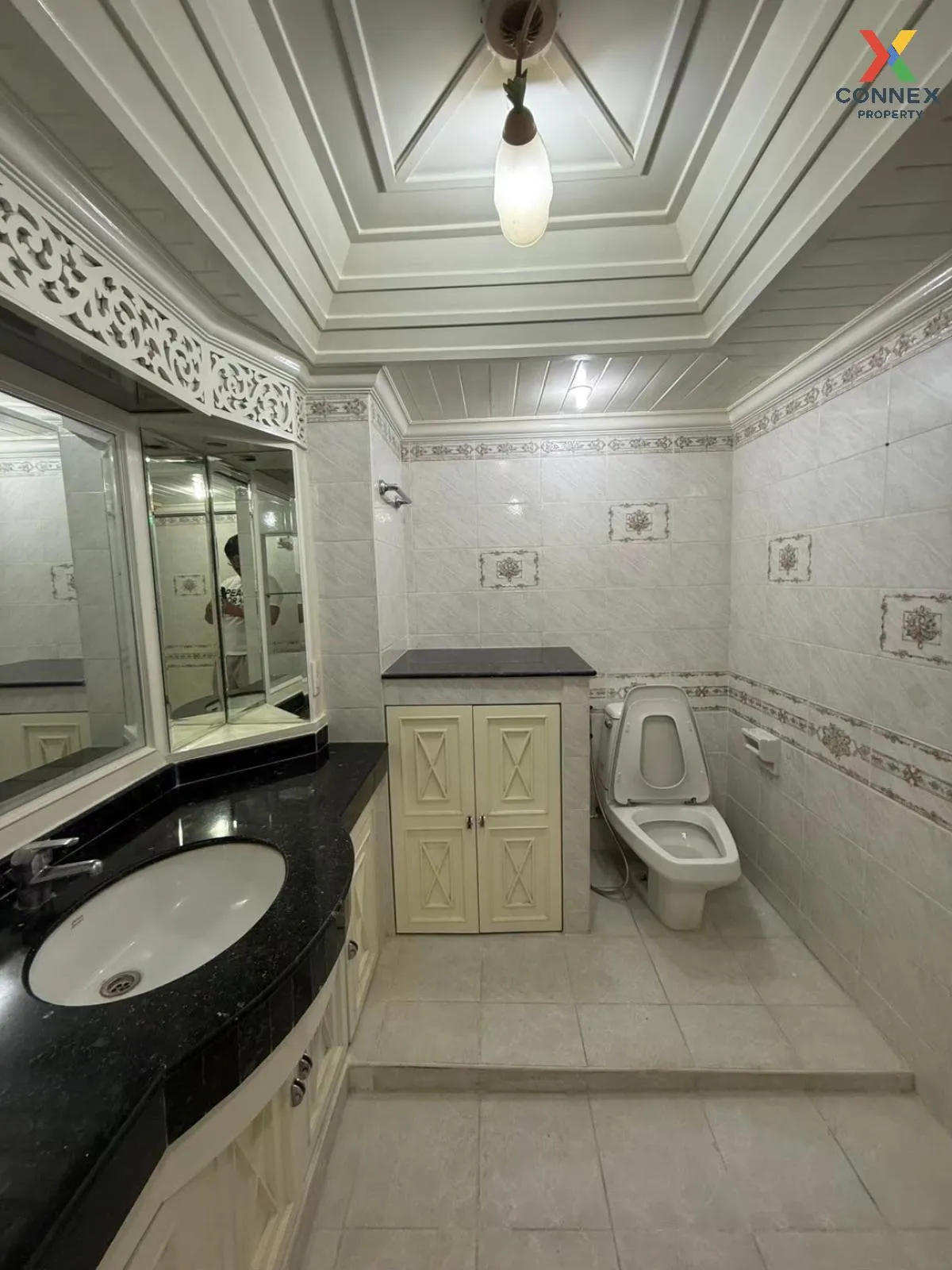 ขายคอนโด  วิภาวดี สวีท MRT-พหลโยธิน ลาดยาว เขต จตุจักร กรุงเทพ CX