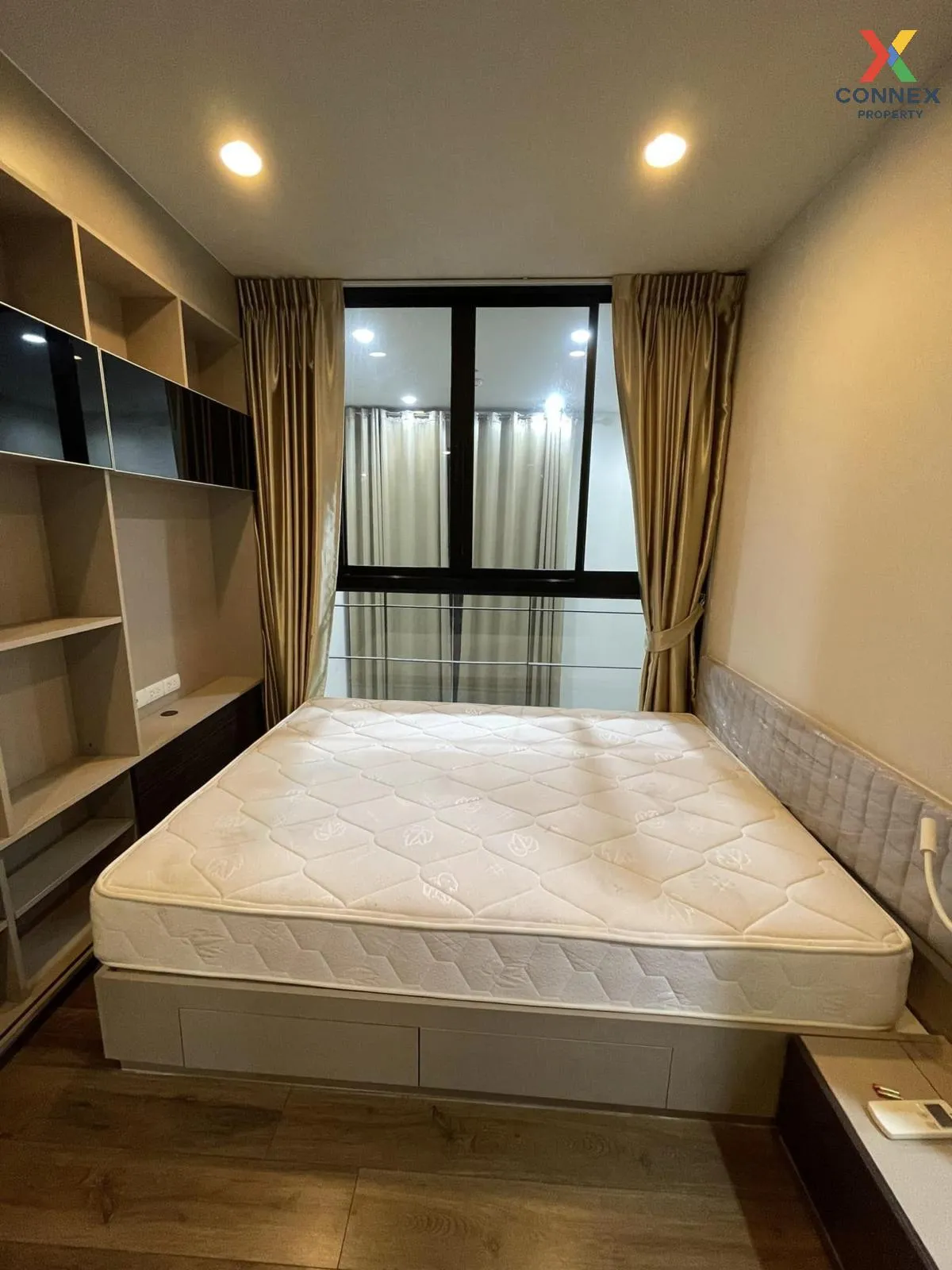 ขายคอนโด  ออนิกซ์ พหลโยธิน ดูเพล็กซ์ BTS-สะพานควาย สามเสนใน เขต พ