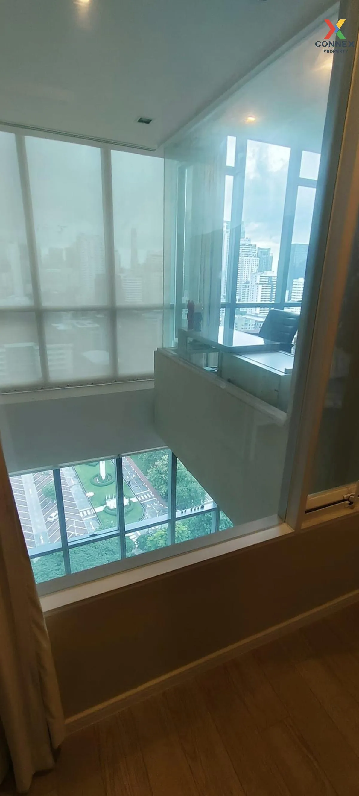 For Sale Condo , The room sukhumvit 21 , Duplex , high floor , BT