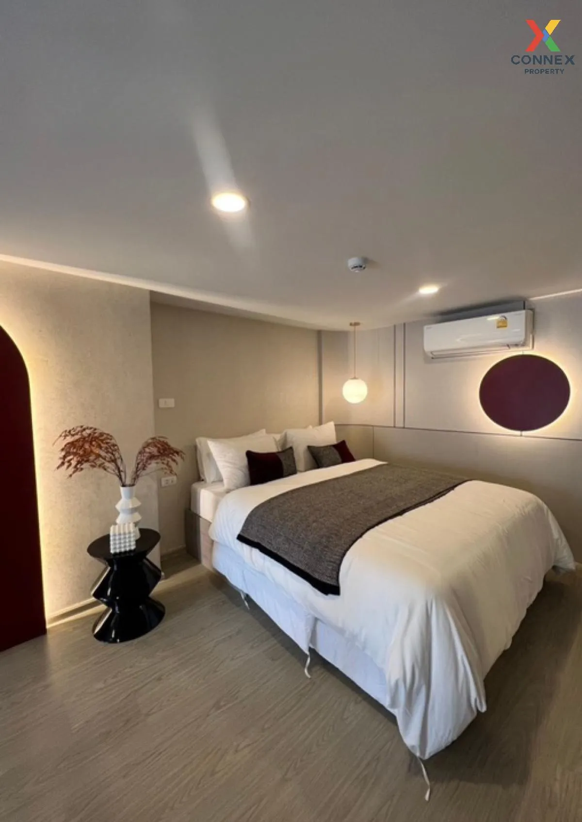 ขายคอนโด  ออริจิ้น ปลั๊ก แอนด์ เพลย์ รามคำแหง ทริปเปิ้ล สเตชั่น ด 4