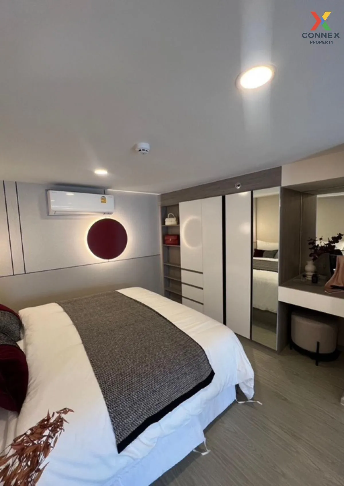 ขายคอนโด  ออริจิ้น ปลั๊ก แอนด์ เพลย์ รามคำแหง ทริปเปิ้ล สเตชั่น ด