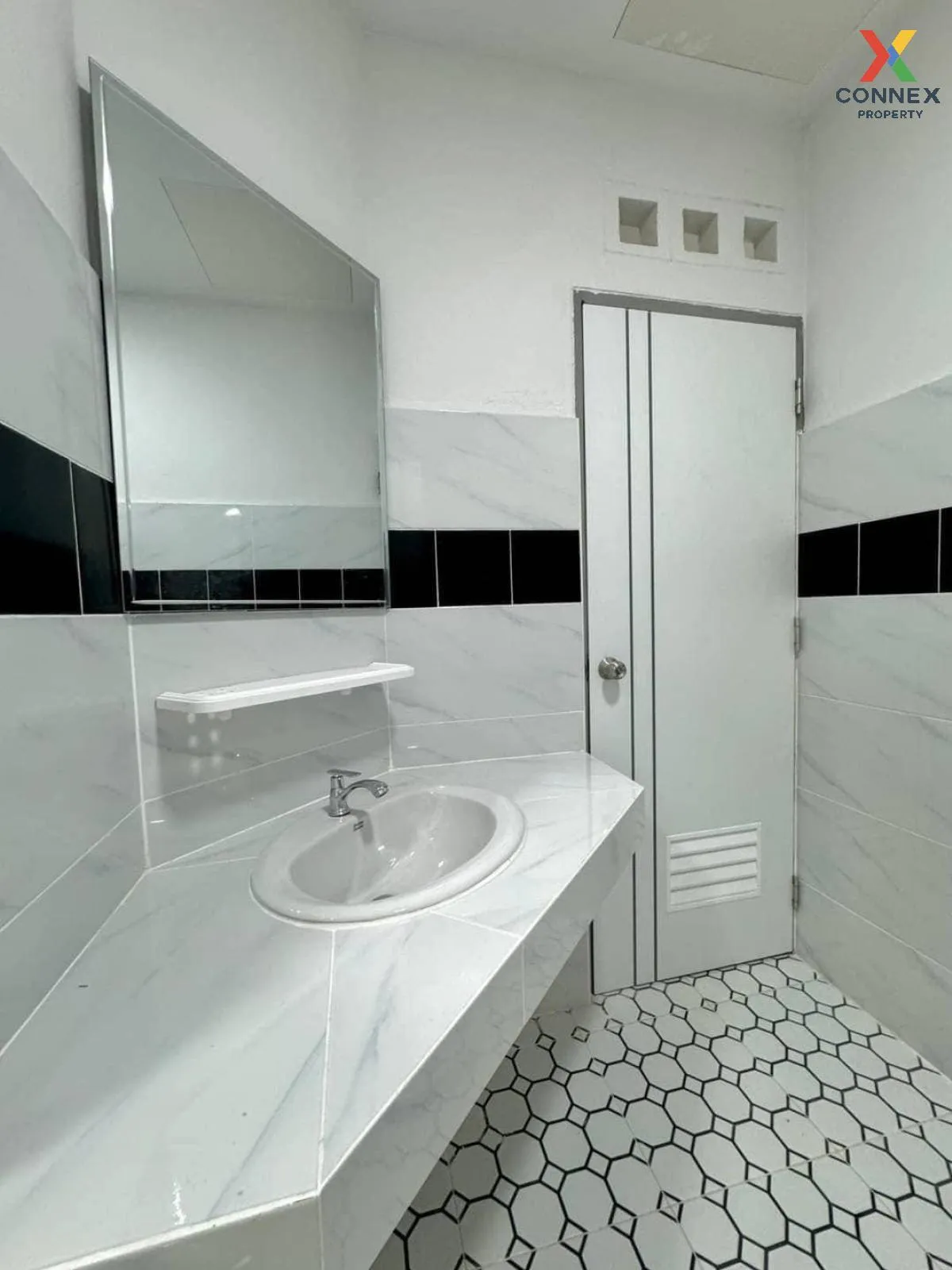 For Sale Townhouse/Townhome  , Manawadee Green Park , Phimonrat ,