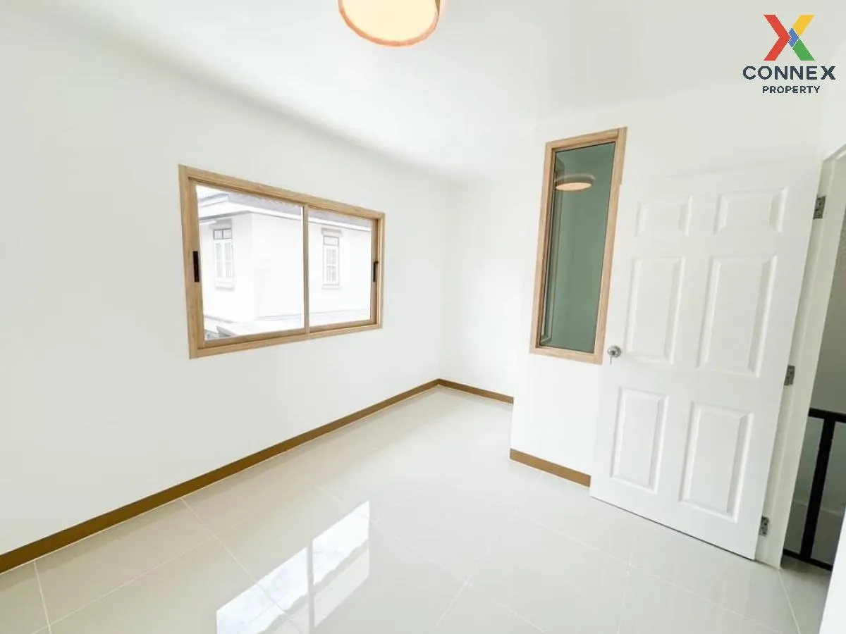 ขายทาวน์เฮ้าส์/ทาวน์โฮม  บ้านปิยวรารมย์ 3 ไทรน้อย ไทรน้อย นนทบุรี ขายทาวน์เฮ้าส์/ทาวน์โฮม  บ้านปิยวรารมย์ 3 ไทรน้อย ไทรน้อย นนทบุรี